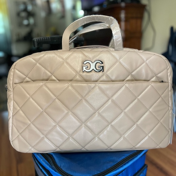 Gilda Paris Quilted Weekender Bag - Picture 6 of 7